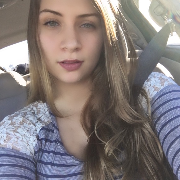 Meet your Posher, Javanna - Picture 3 of 3