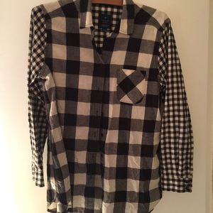 American Eagle Jegging Shirt