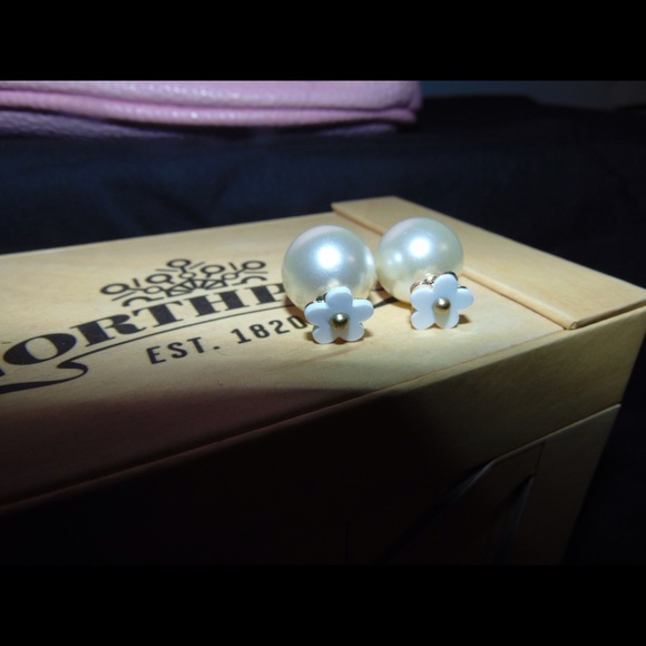Double sided Earring. - Picture 1 of 4