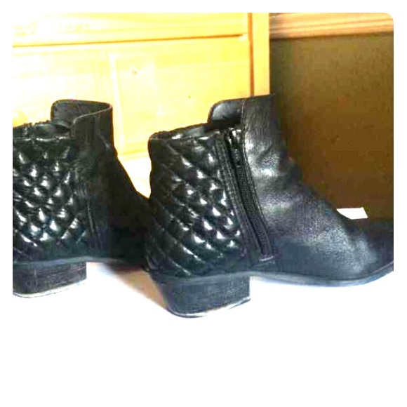 Steve Madden Ankle Boots size 6.5
