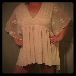 NWT Cream sheer and flower embroidered so fancy (;