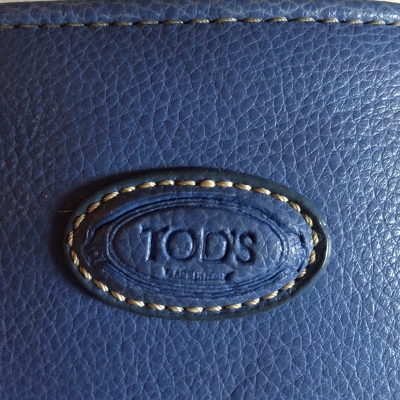 Tod's Handbag In Blue - Picture 2 of 4