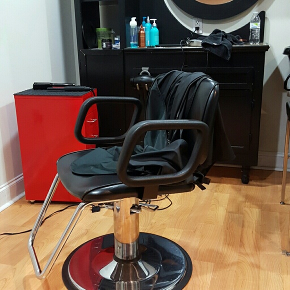 Meet your Posher, Karla - Picture 1 of 1