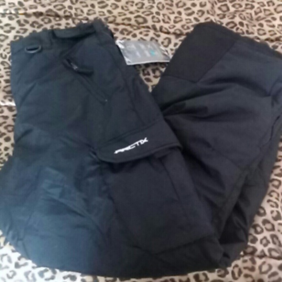 **SOLD**Ski pants. Keeps you warm and dry!