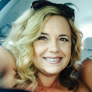 Meet your Posher, Leeann