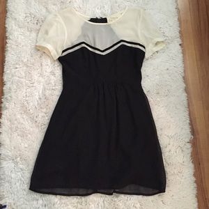 Super cute Urban Outfitters dress
