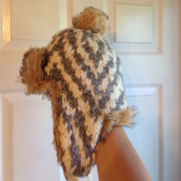 American Eagle Knit Hat - Picture 3 of 3
