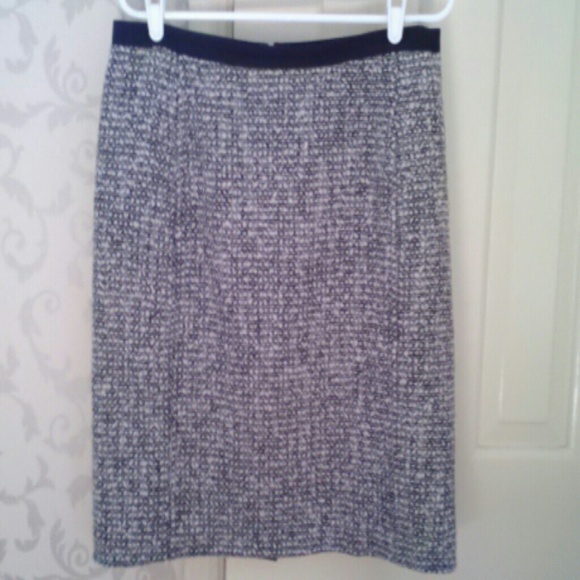 Tallbots boucle skirt