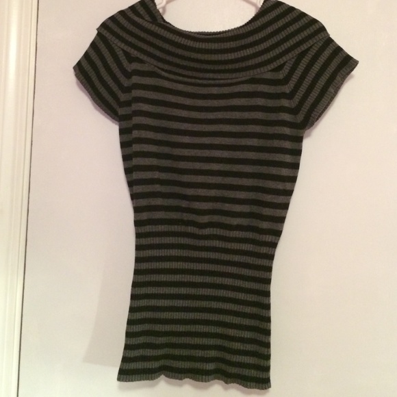 Dots knit top