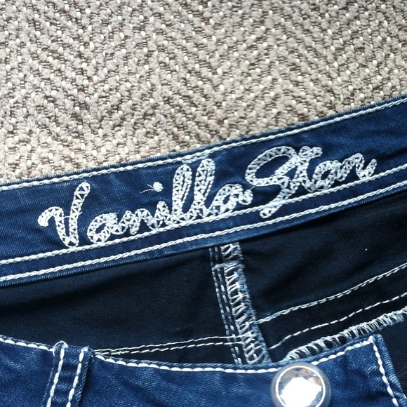 Jeans - Picture 3 of 3