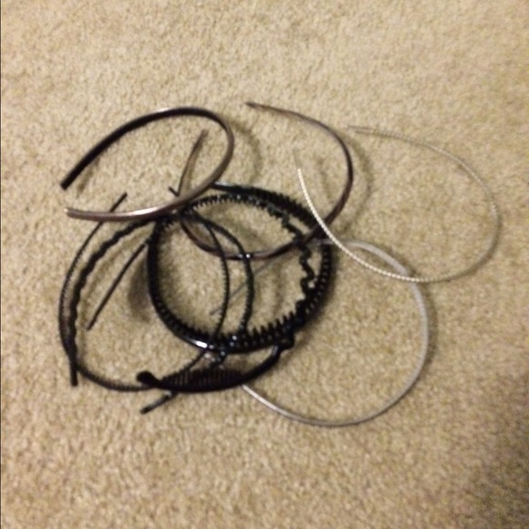 8 headbands plus I've added more updated !!!