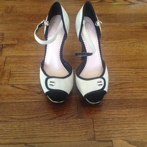 Jessica Simpson heels