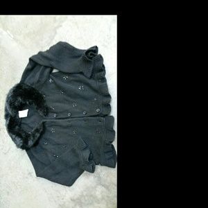 Gymboree girls black sweater w furry collar