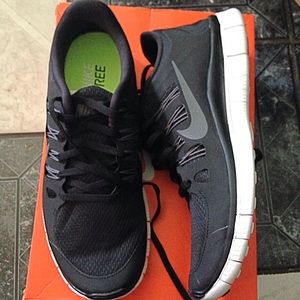 Men's  Nike free run 5.0+   Size 9,0