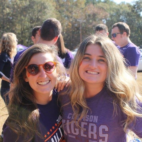 Meet your Posher, Ashley - Picture 3 of 5