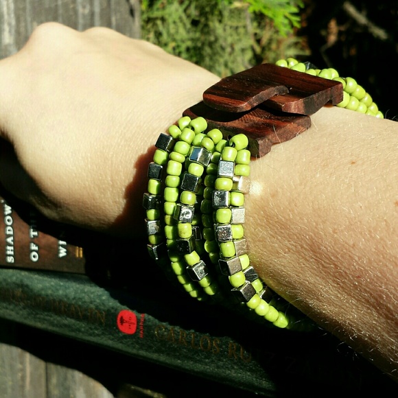 📗GWaC Java Bead Narrow Cuff Bracelet - Lime
