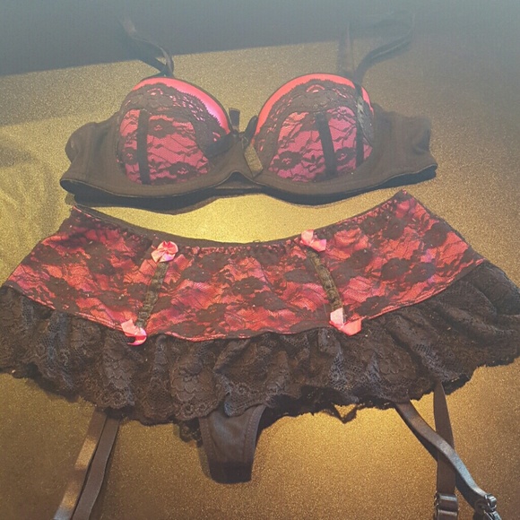 Deb Other - Lace Bra and garter belt set