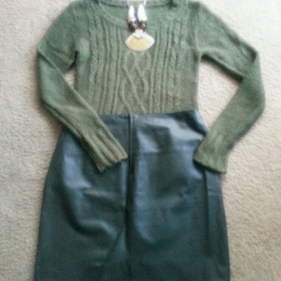 100% LEATHER SKIRT- Hunter Green