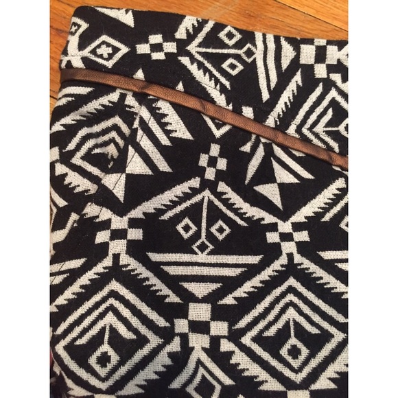 ❌SOLD IN BUNDLE❌ - Picture 4 of 4
