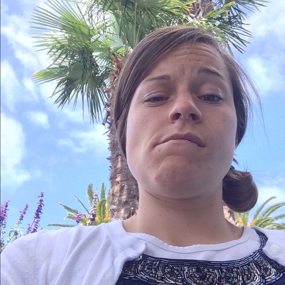 Meet your Posher, Katie - Picture 1 of 1