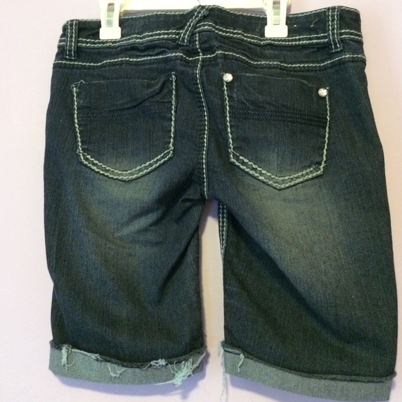 Jean Capri - Picture 2 of 2