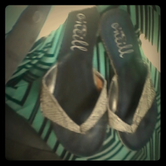 Sandles