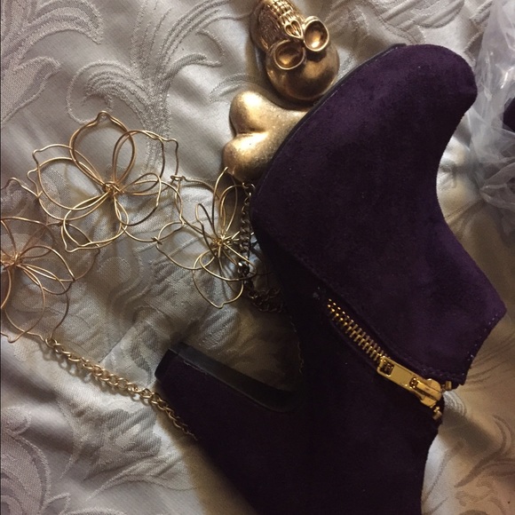Sold 💕👌☺️Purple ankle booties bundle - Picture 1 of 4