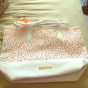 Vince Camuto tote bag