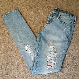Destroyed skinny jeans