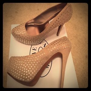 Steve Madden heels