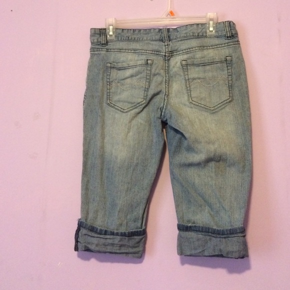 Jean Capri - Picture 2 of 2