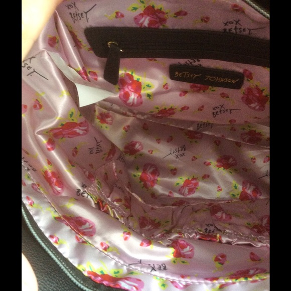 Off white and black large handbag heart cutout - Picture 4 of 4