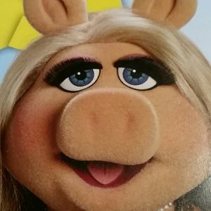 Meet your Posher, Traci