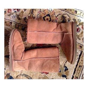 ⏳FINAL SALE!!! ⌛Tan UGG Boots!