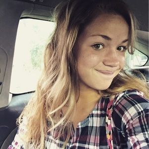 Meet your Posher, Naomi