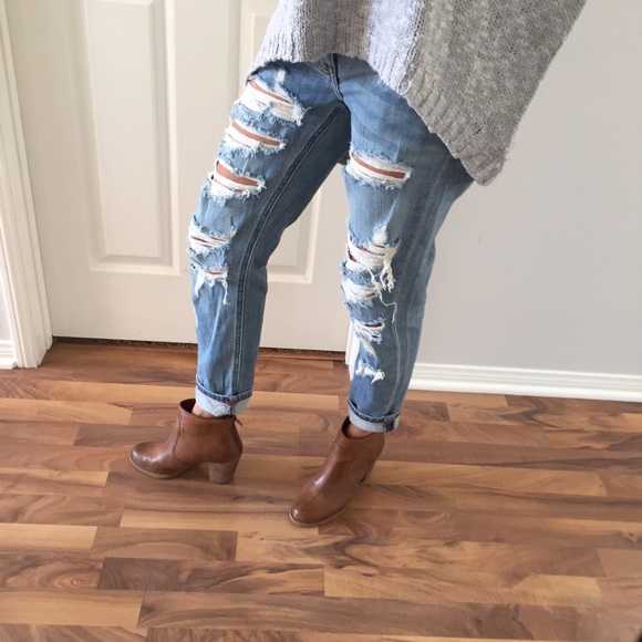 Sold • Boyfriend Low Rise Skinny Crop Jeans - Picture 3 of 4