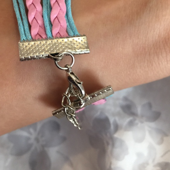 • 🐘New Butterfly anchor bracelet • - Picture 3 of 4