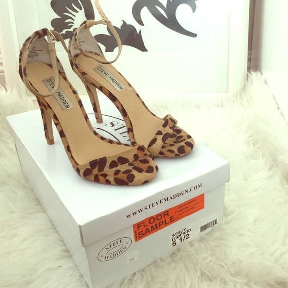 Steve Madden "Stecy Leopard" size 5.5