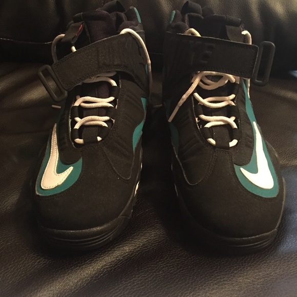 Nike Ken Griffeys Sneakers
