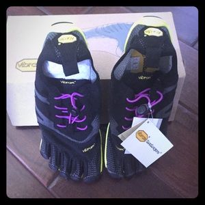 Vibram "five fingers" Barefoot running shoes!