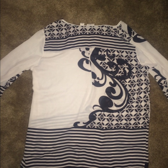 Top - Picture 2 of 3