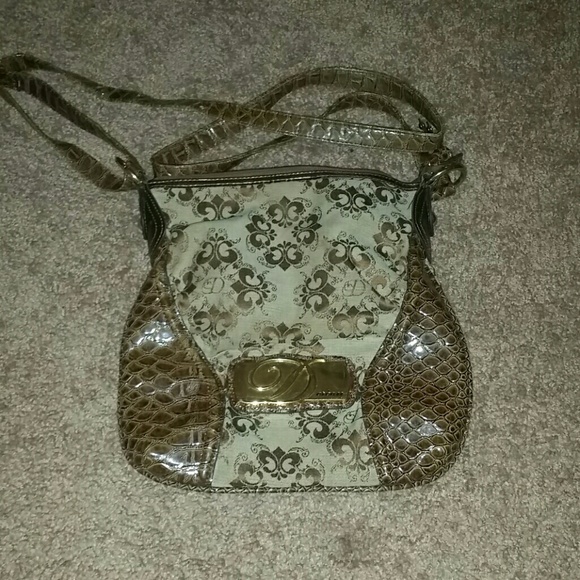 Dereon shoulder bag