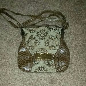 Dereon shoulder bag