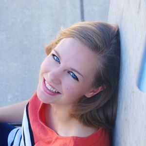 Meet your Posher, Elise