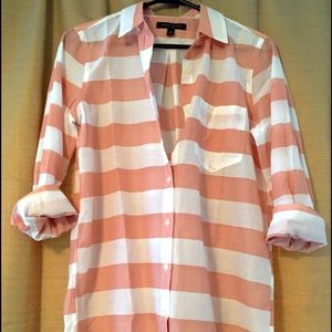 xs banana republic shirt.
