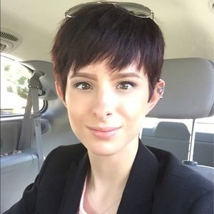 Meet your Posher, Suzanne