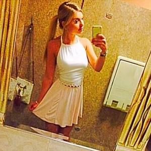 Meet your Posher, Alyxx