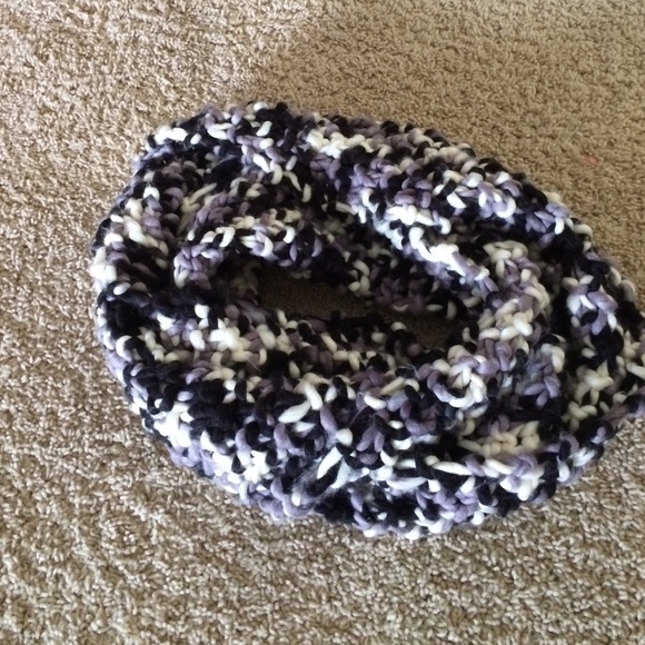 Infinity thick winter scarf