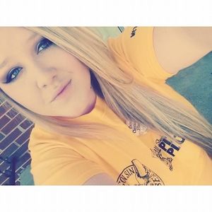 Meet your Posher, Kayla