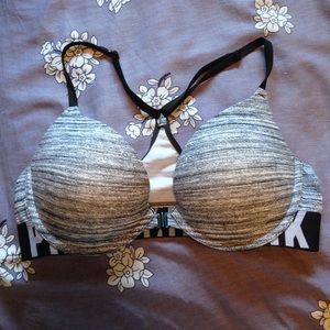 VS 34C Push Up Pigeonnant Sports Bra